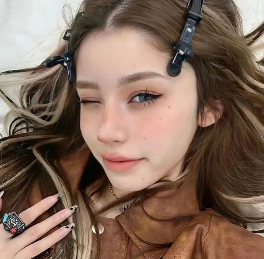 分秒闭睁